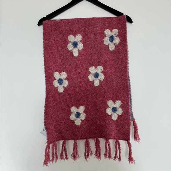 Urban Outfitters Pink Floral Fringe Scarf - Picture 2 of 5